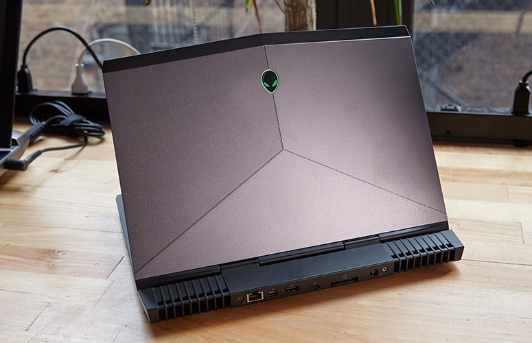 Laptop Alienware 13 R3 OLED GTX1060 6GB -9.jpg